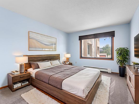 3rd image of 2011 Viking Dr NW APT 23