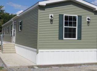 23 Clayton Dr, Halfmoon, NY 12065