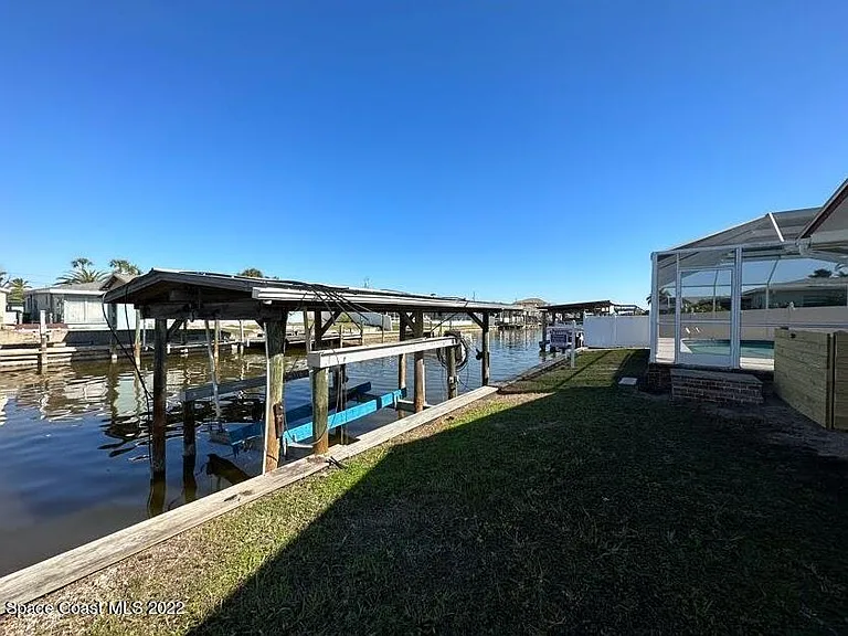 1660 Neptune Dr — Photo 25
