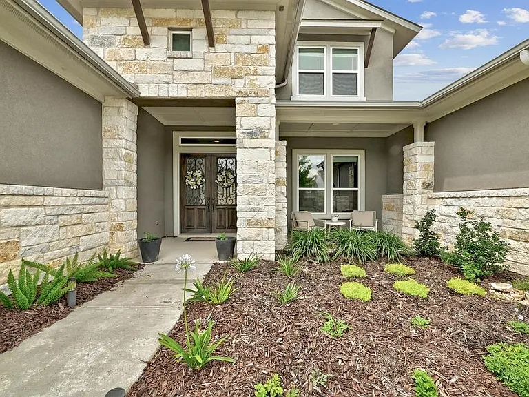 249 Townes Ct — Photo 3