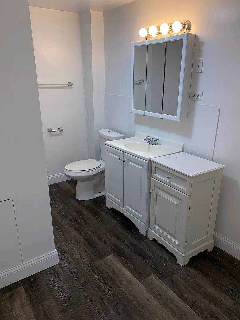 2900 Elim — Photo 2
