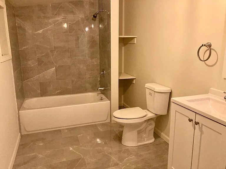 1000 Cedar Ave #4 — Photo 11