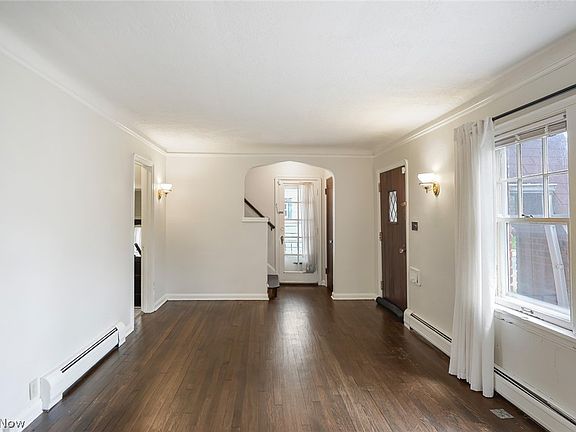 5th image of 1016 Pembrook Rd