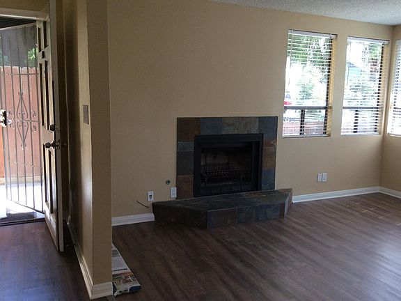 3rd image of 2835 E 6th St APT A