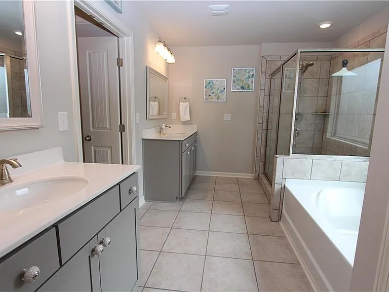 6870 Rambling — Photo 12