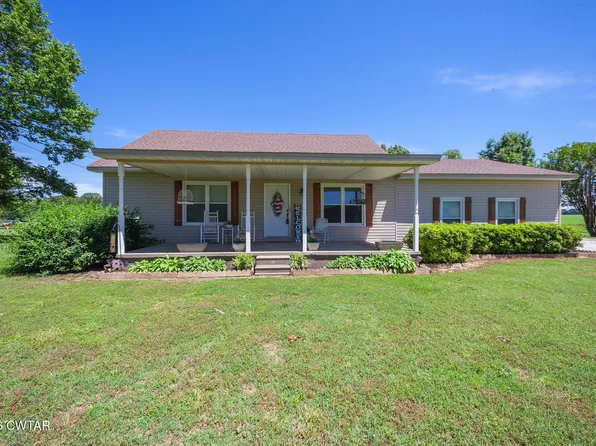 1584 Hawkins Ln, Bells, TN 38006