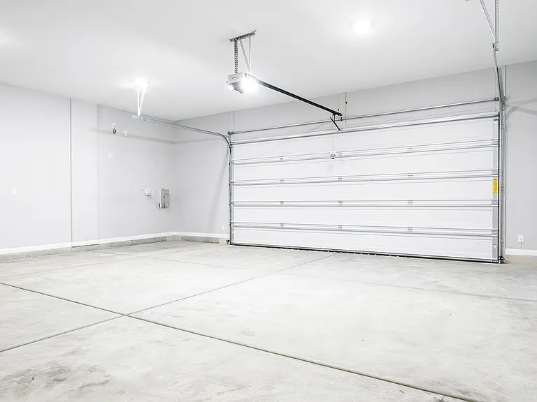 6323 Zephyr Ct — Photo 29