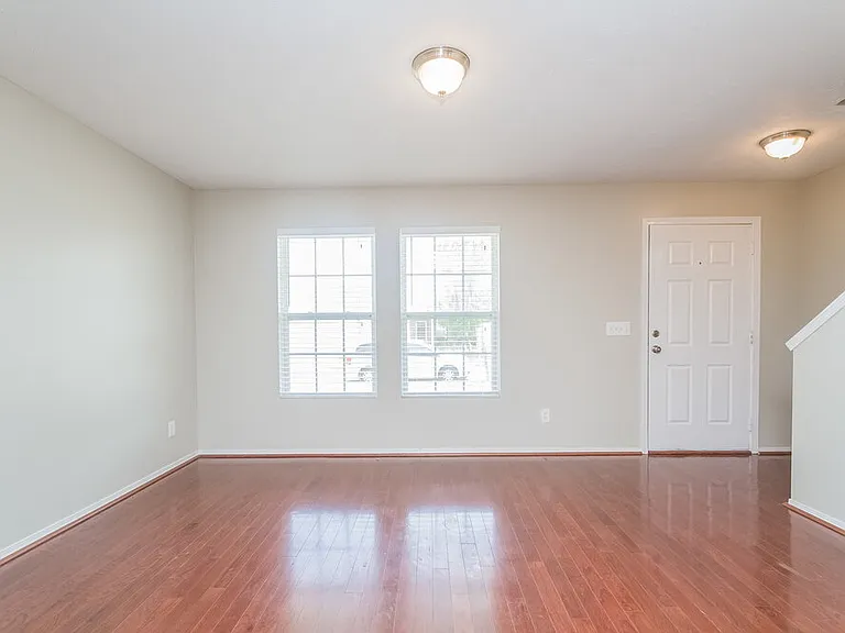 5153 Sunsail Dr — Photo 2