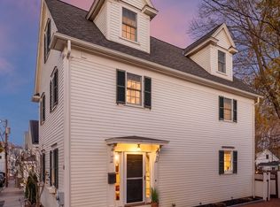17 Lunt St, Newburyport, MA 01950