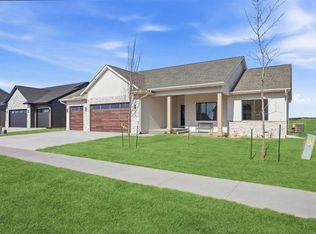810 Yorkshire St, Northliberty, IA