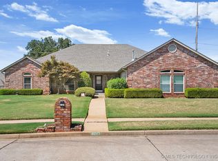 9203 E 112th St S, Bixby, OK 74008