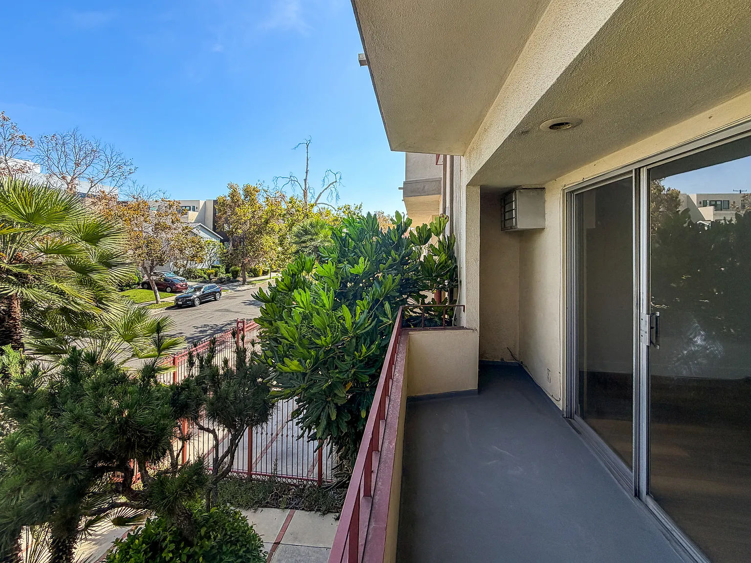 1 bed, 845 sqft, $2,395 — Photo 2