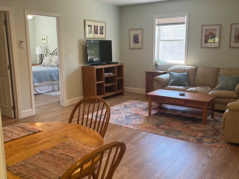 2 Lottie Ln — Photo 3