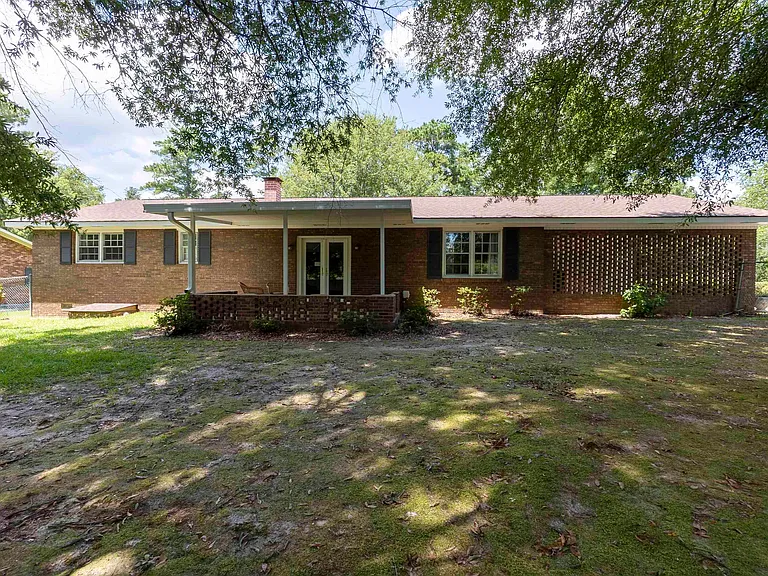 1726 Greenwood Cir — Photo 72