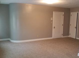 210 3rd St SW, Jamestown, ND 58401