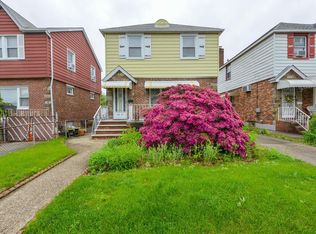4327 Utopia Pkwy, Flushing, NY 11358