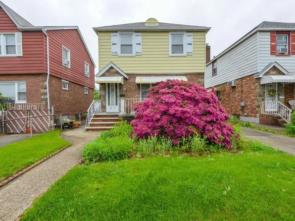 43-27 Utopia Parkway, Flushing, NY 11358