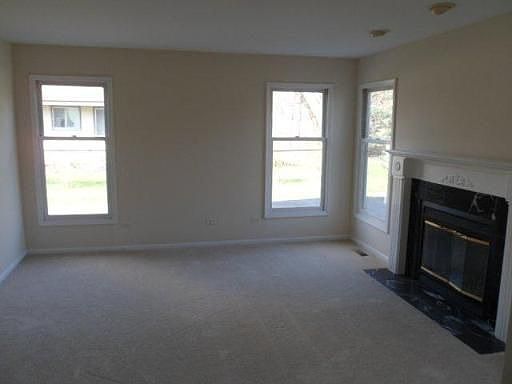 3rd image of 26273 W Grand Ave