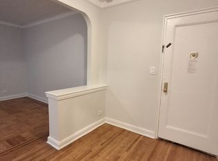 7272 112th St APT 5H, Forest Hills, NY 11375