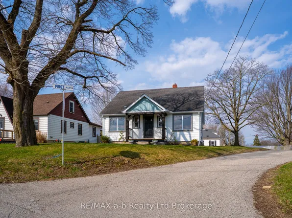 7 Ball St, Tillsonburg, ON N4G 2W5