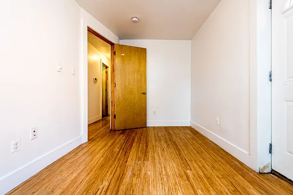 Rented by Nooklyn NYC LLC | media 58