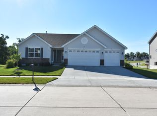 110 Piety Dr, Lake Saint Louis, MO 63367