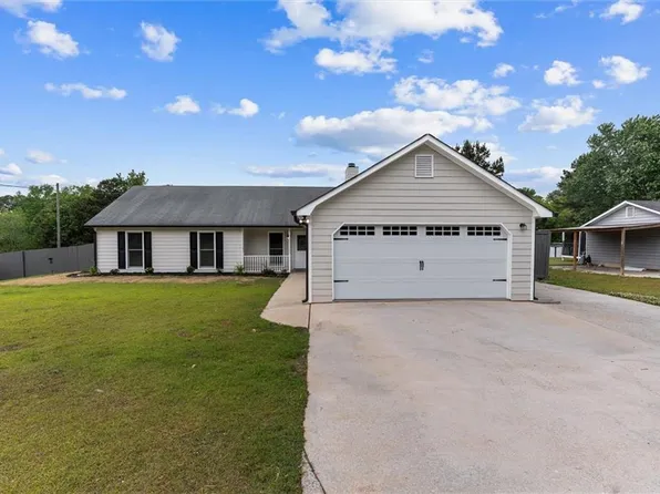1587 Cronic Town Rd, Auburn, GA 30011
