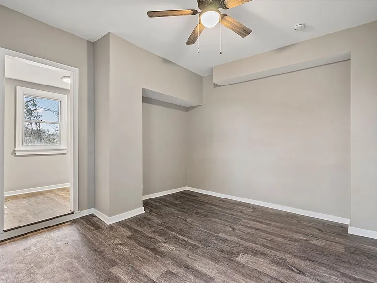 2215 Lehigh St — Photo 18
