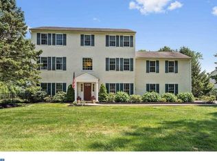 107 Overlook Ave, Washington Crossing, PA 18977