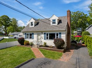 60 Cypress Rd, Old Saybrook, CT 06475