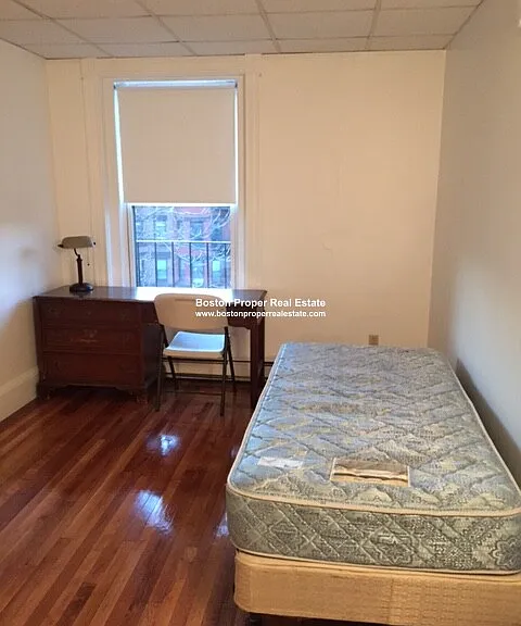 854 Beacon St #14 — Photo 4