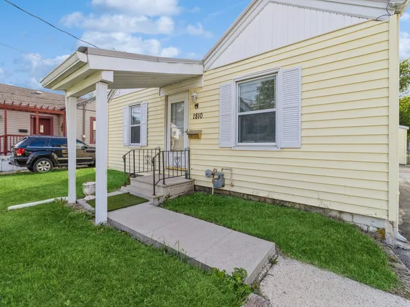 1810 E 24th St, Des Moines, IA 50317