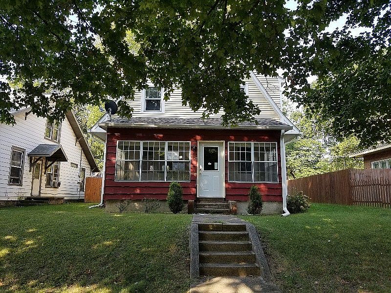 1st image of 1007 N High St