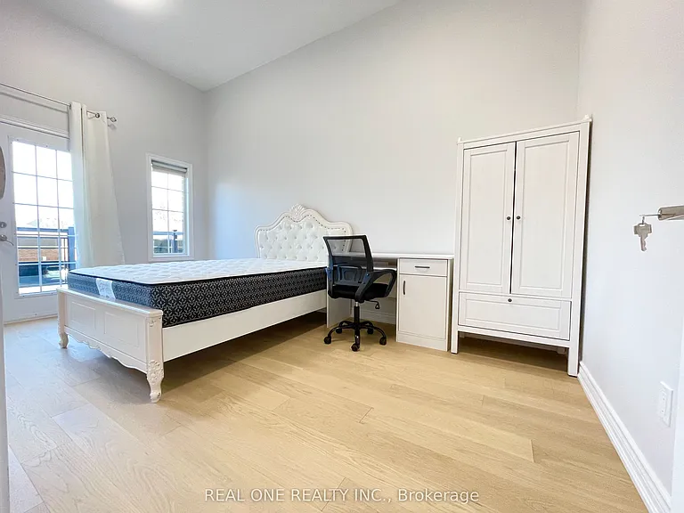 485 English Rose Ln #ONE ENSUITE ON SECON — Photo 11