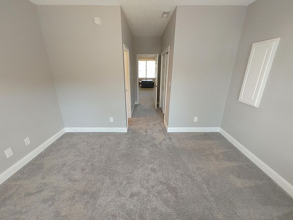 5th image of 116 Northwynd Cir #B