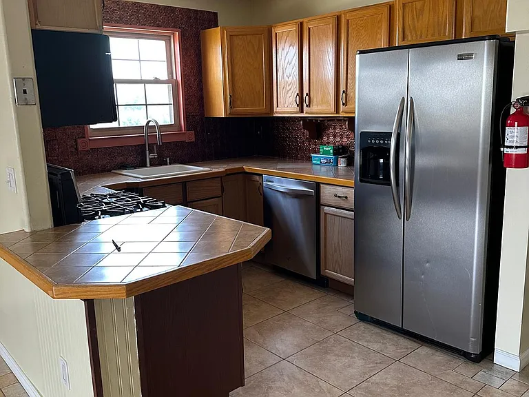 361 Hall Ave #2 — Photo 11