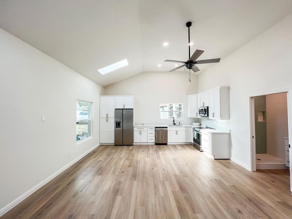 Living Space & Kitchen