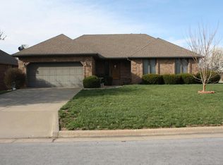 1385 W Evans St, Springfield, MO 65810