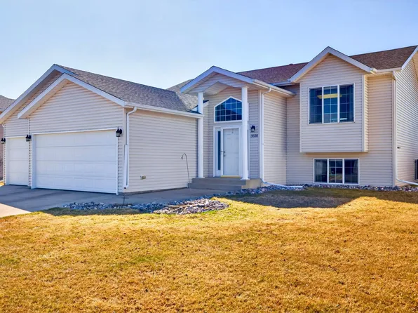 3520 Eagle Run Dr, West Fargo, ND 58078
