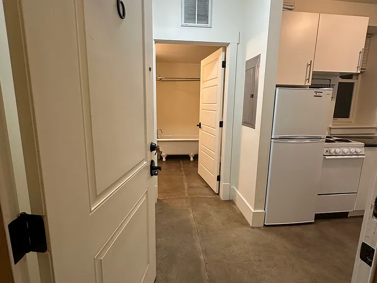 Woodruff Apartments — Photo 13