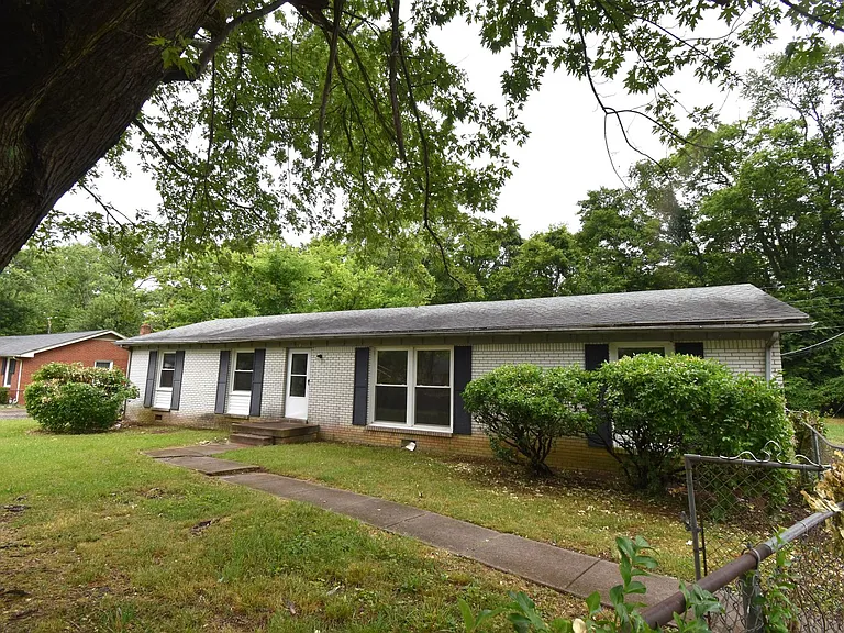 2602 Burch Rd — Photo 1