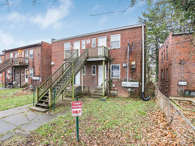 987 Lilley Ave — Photo 28