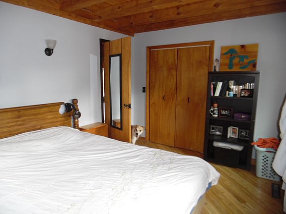3rd image of 7251 Lake Bluff O.75 Ln