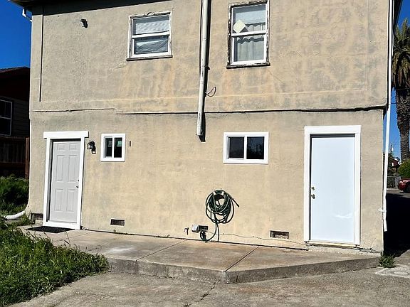 4th image of 435 Grant St