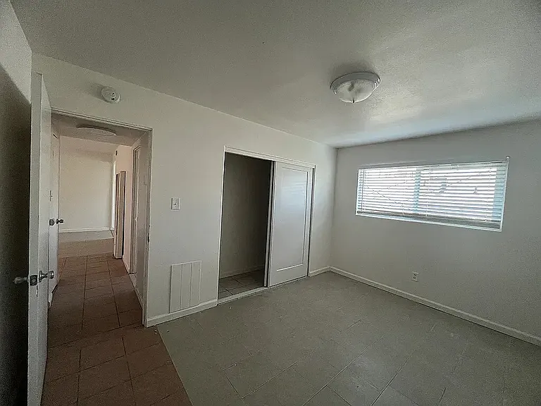 1860 Ethan Way — Photo 6
