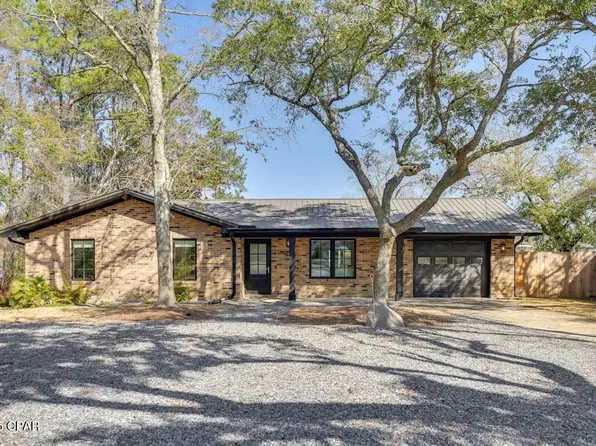 644 Bay Grove Rd, Freeport, FL 32439