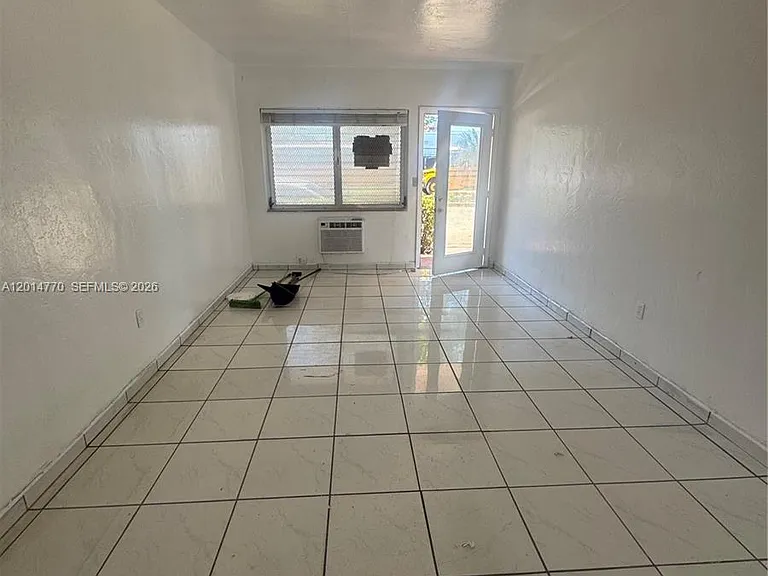 7300 Harding Ave #9 — Photo 2