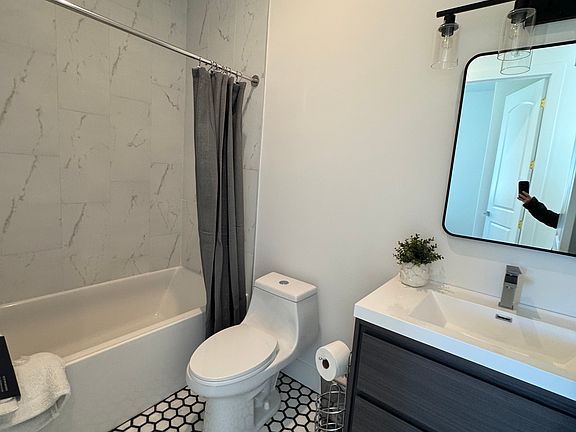2nd image of 31264 Tarryton Ct #B
