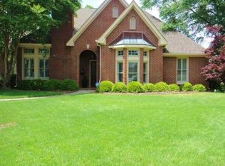 2304 Crown Cir SE, Decatur, AL 35603