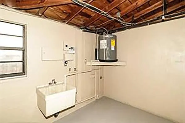 7401 Oak Crest Dr — Photo 13
